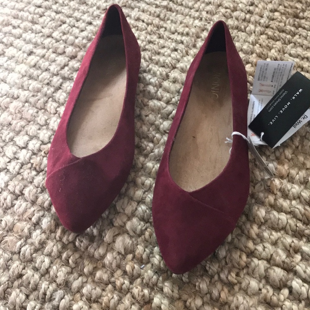 Vionic ballet flat